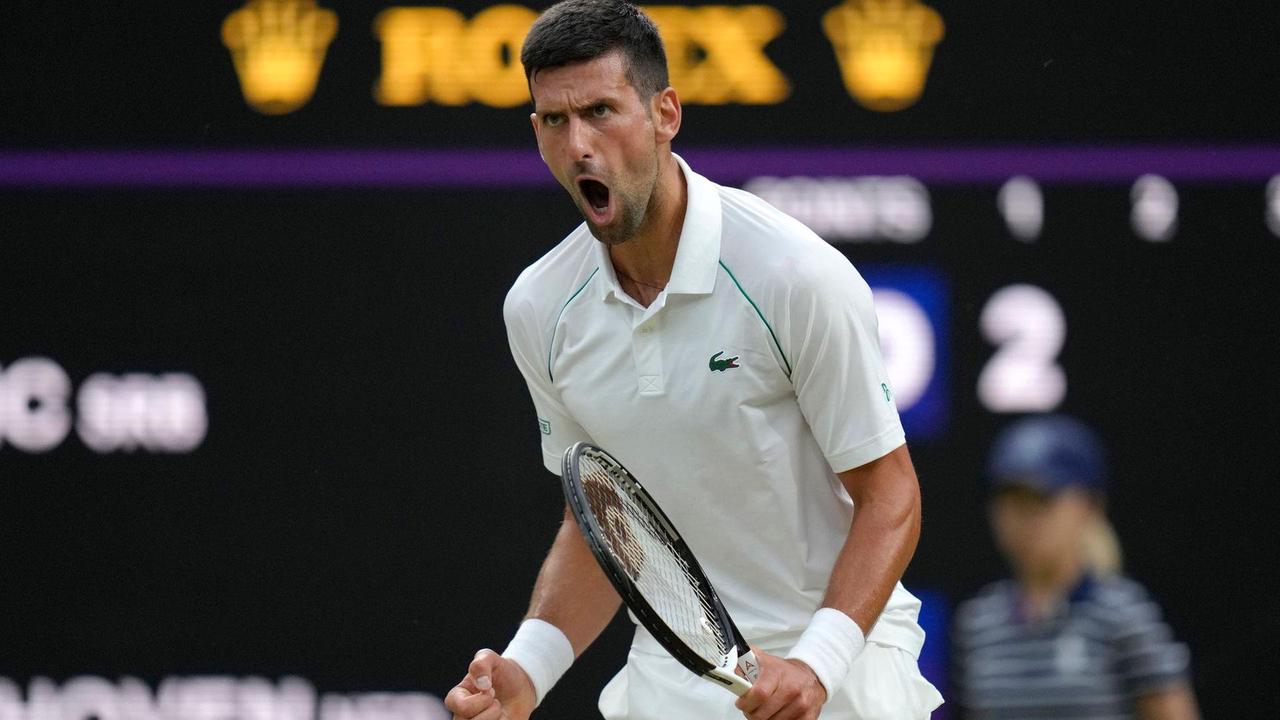 Wimbledon Djokovic im Viertelfinale - Sinner gewinnt Jungstar-Duell