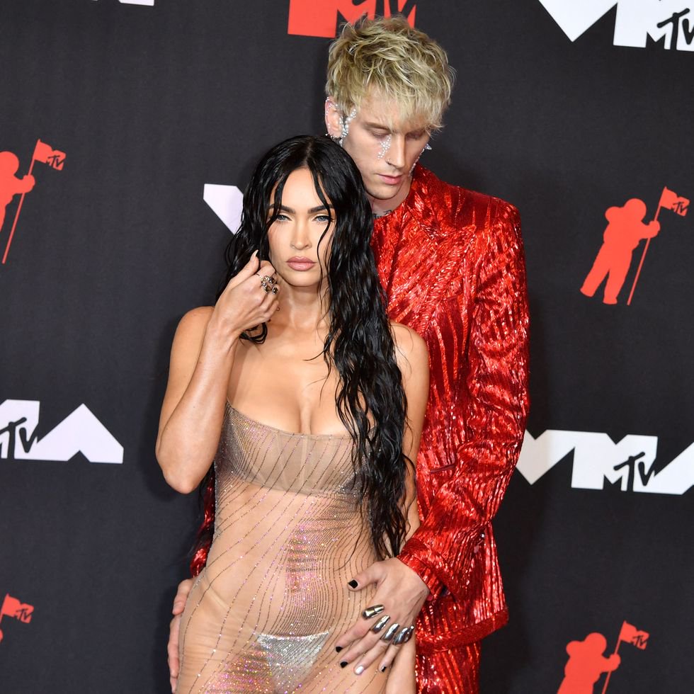 Megan Fox And Machine Gun Kelly Win For Sexiest Couple At The 2021 Vmas Opera News