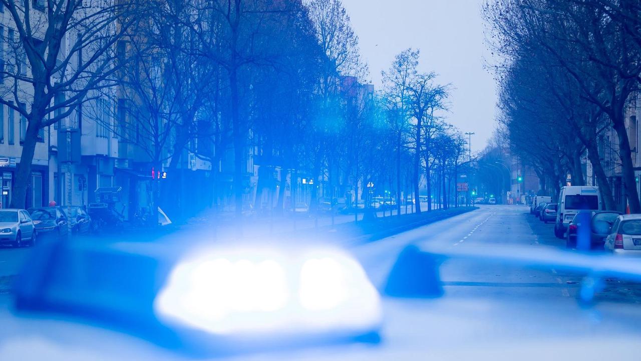 Unfall: Mann fällt in die Ruhr: Augenzeugen retten ihn