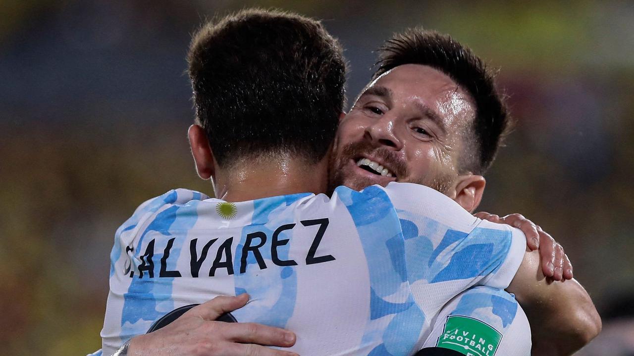 "Messi est aussi unique sur qu'en dehors du terrain" - Alvarez, la recrue de Manchester City, révèle ce qu'il apprend d'Haaland, Aguero et bien d'autres