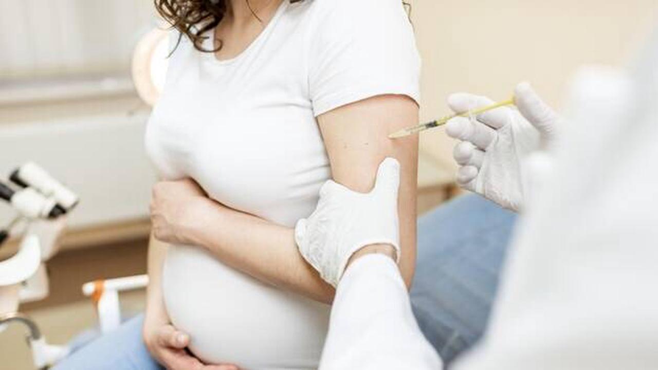Covid-19. Deux études rassurent sur la vaccination des femmes enceintes