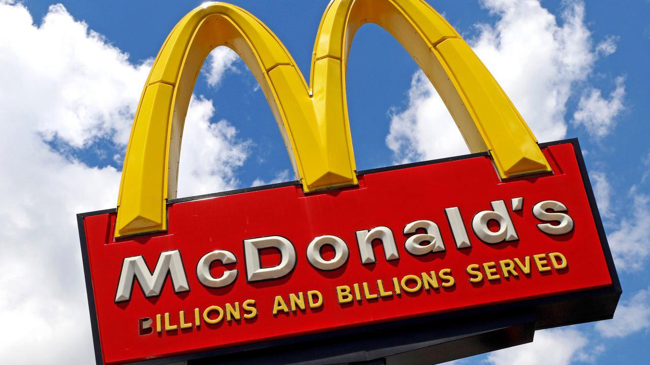 McDonald’s ends 2021 strong, but costs rising