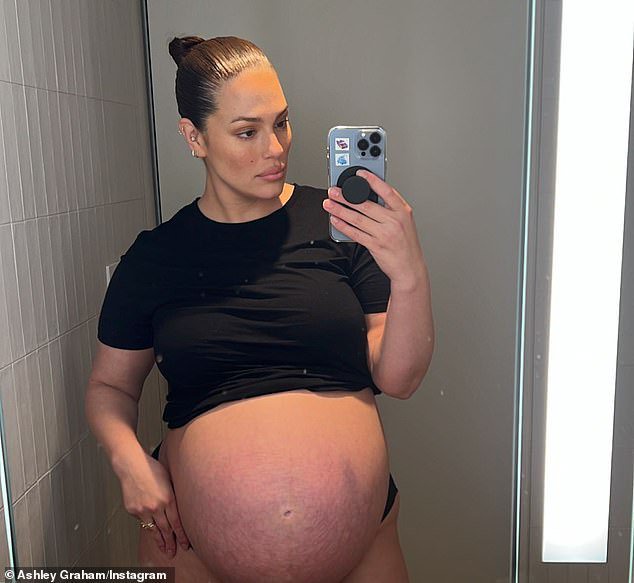 Heavily Pregnant Ashley Graham Exposes Her Baby Bump As Expectant Model ...