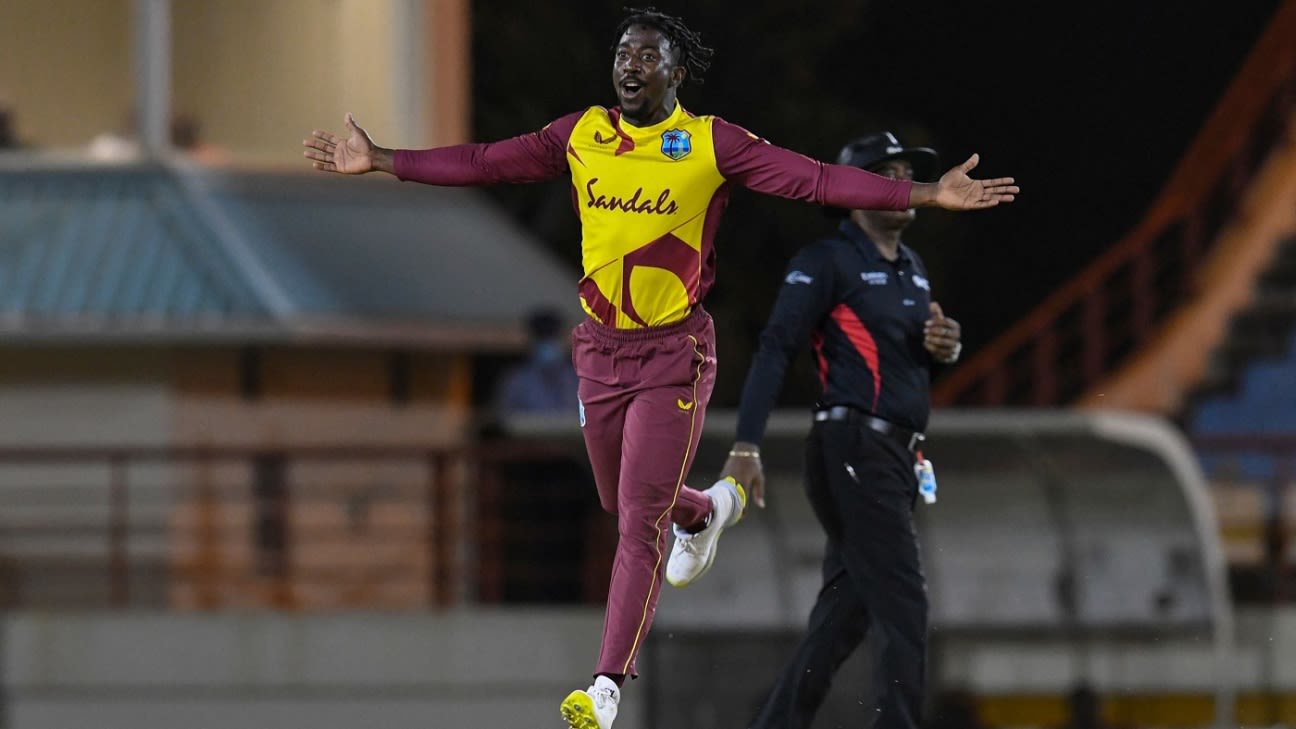 Pakistan bat, Hayden Walsh replaces injured Devon Thomas - Opera News