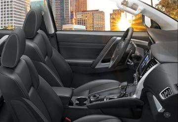 Mitsubishi Pajero Sport Black Series mendapat sederet fitur baru
