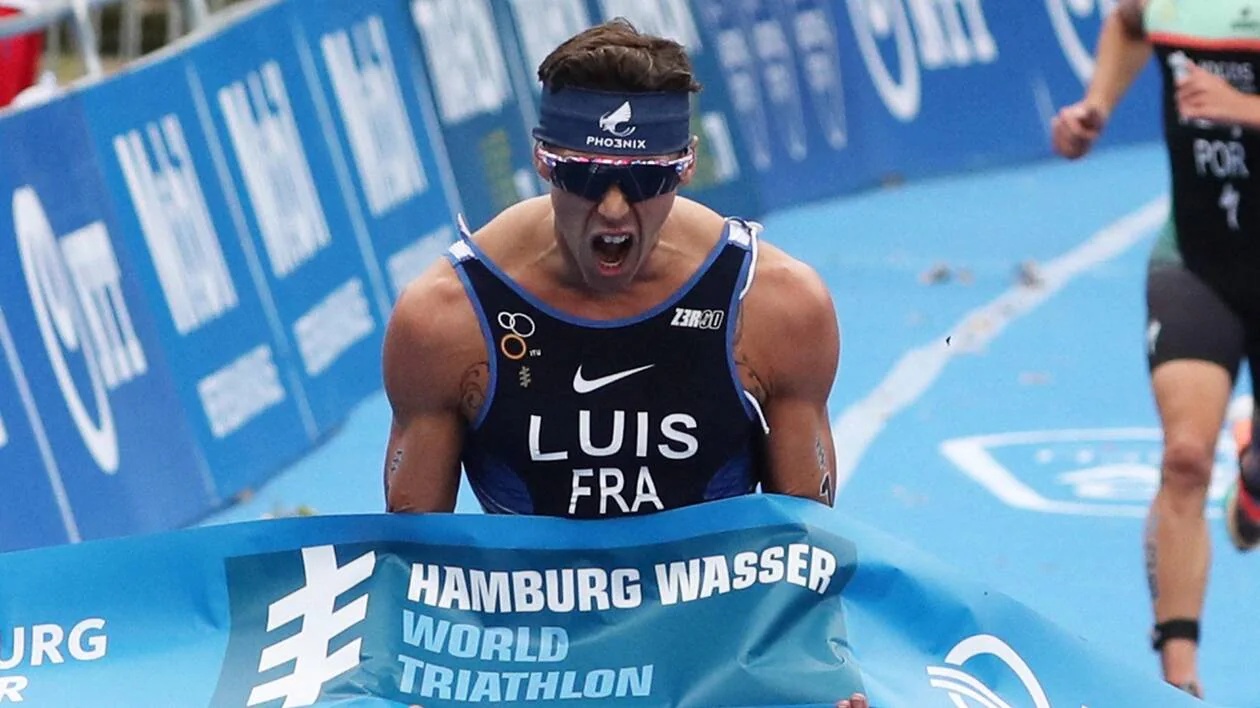 JO. Triathlon. Vincent Luis s'avance sur la scène en ...