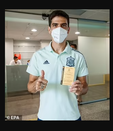 Euro 2020: Spain's entire squad receive their COVID-19 Vaccine after Sergio Busquets and Diego Llorente's positive COVID Tests (Photos)