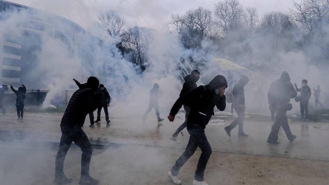 Riot police fire water cannons and tear gas amid mass Covid protests in Brussels