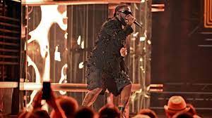 Burna Boy Massive Performance at 2022 Billboard Music Awards as he performs ‘Last Last’ and ‘Kilometre’ 