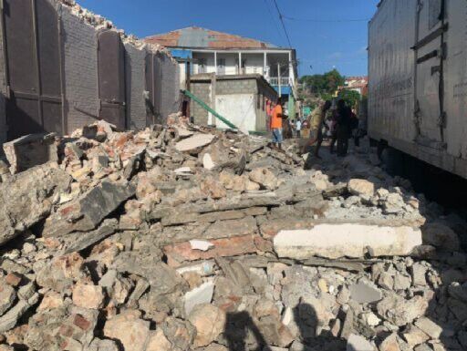 Haïti : Plus de 300 morts après un séisme de magnitude 7,2 qui frappe le pays, Joe Biden réagit-(photos)