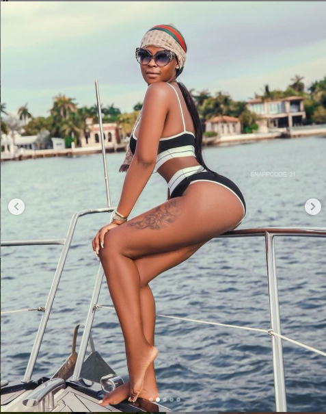 Reality star, Khloe flaunts her banging body as she poses on a Yacht (Photos)