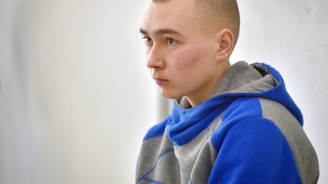 Premier procès pour crime de guerre en Ukraine : la prison à vie requise contre Vadim Chichimarine, 21 ans