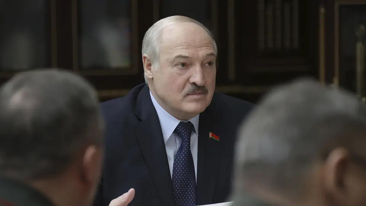 Lukaschenko will Referendum über umfassende Vollmachten im Februar – Wahlfälschung befürchtet