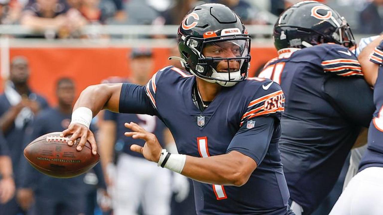 Chicago Bears starting Justin Fields against Green Bay Packers despite not being 100 per cent fit