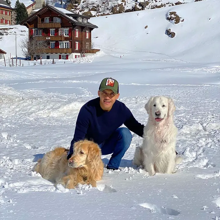  The Man Utd striker already has two Golden Retrievers called Atom and Humber