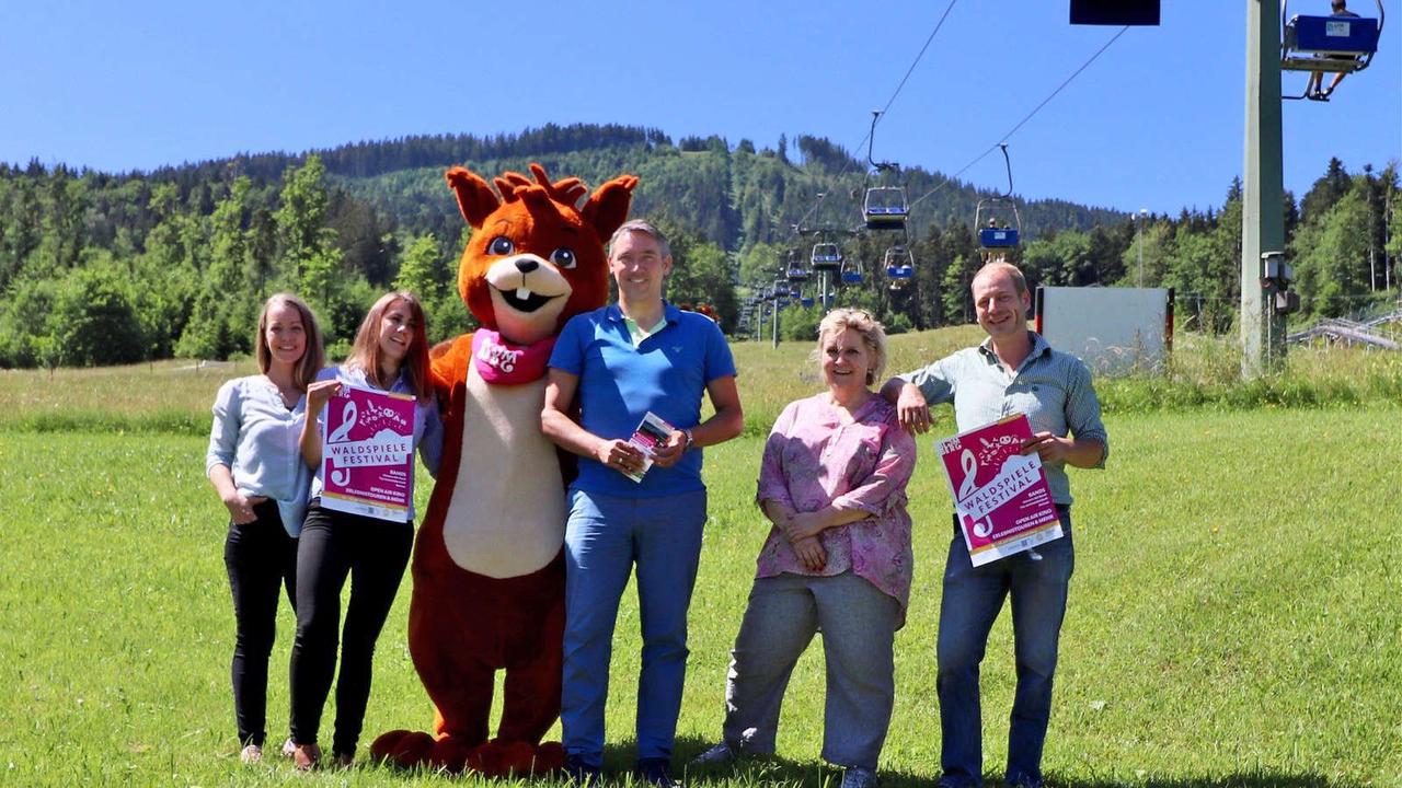 Was beim ersten Waldspiele-Festival am Blomberg geboten ist