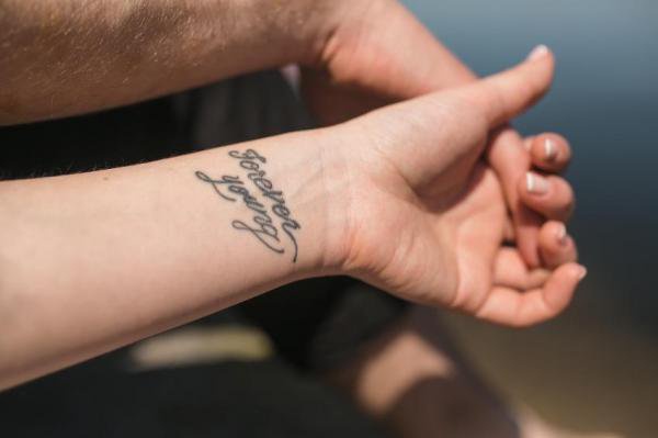 La Video De Ce Bebe Recouvert De Tatouages Provoque Un Veritable Scandale Opera News