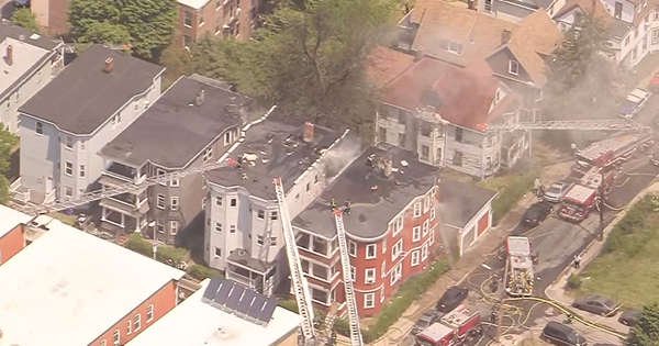 You Re A Dumb Democrat Get Your Stuff And Get Out Michigan Hotel Owner Rages At Guest After She Complained About Flooded Toilet He Refused To Help Fix Opera News