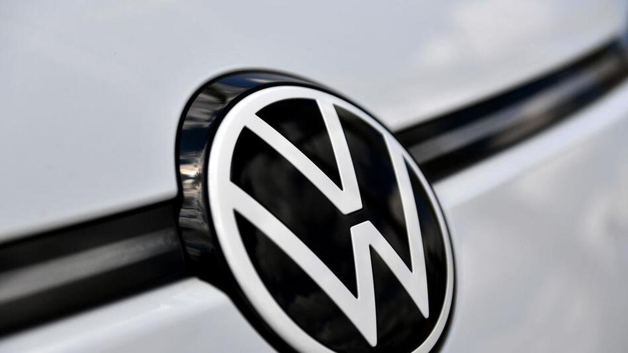 Volkswagen beginnt mit E-Auto-Serienproduktion in Emden