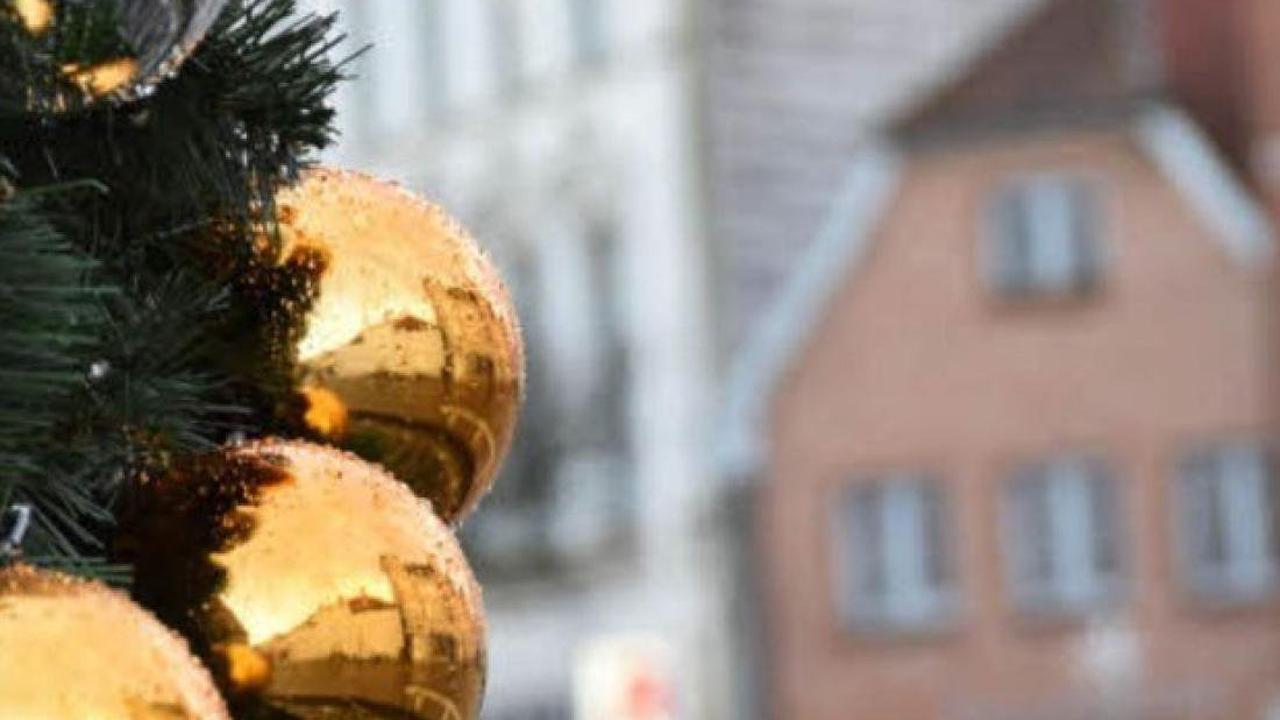 Eutin: Historischer Weihnachtsmarkt auf dem Kirchplatz gestartet