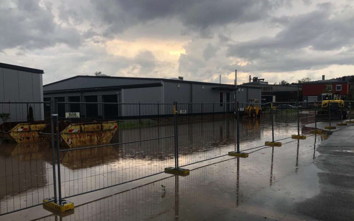 Unwetter In Bayreuth Stadt Und Land Dwd Warnt Wieder Vor Schwerem Gewitter Und Starkregen Opera News