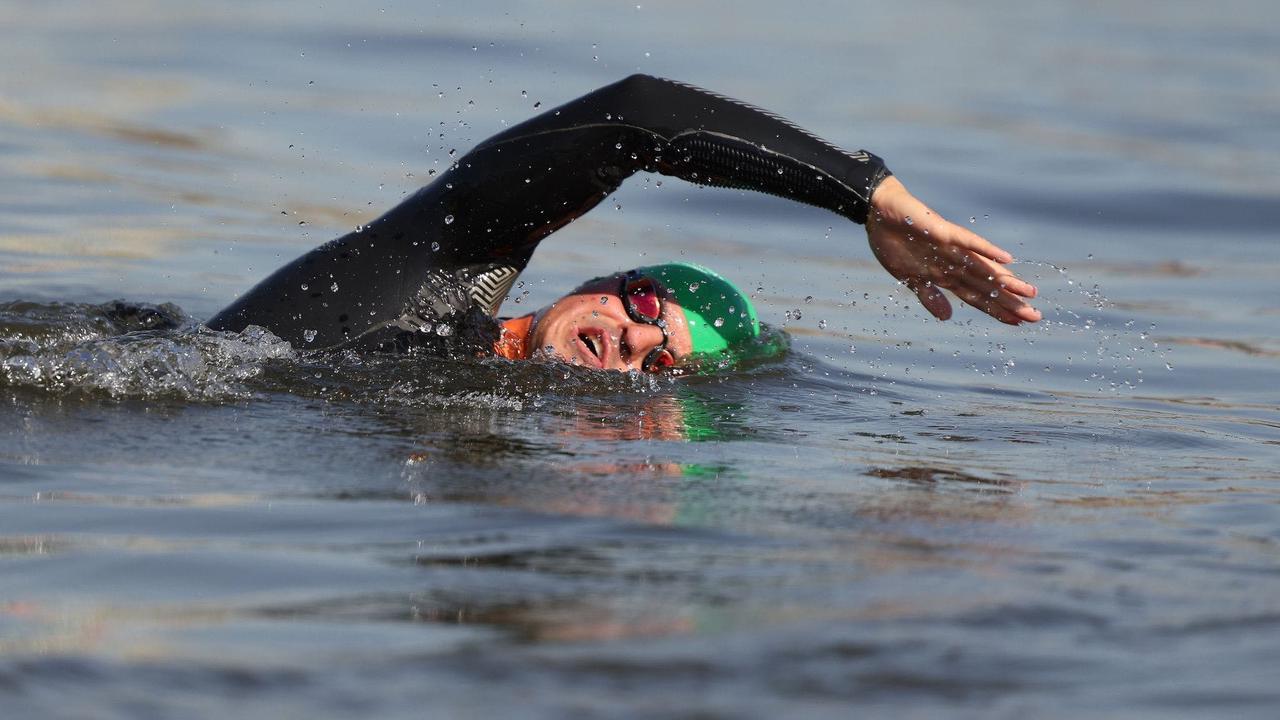 Schwimm-Marathon: Schwimmer Joseph Heß bezwingt den Rhein in nur 25 Tagen