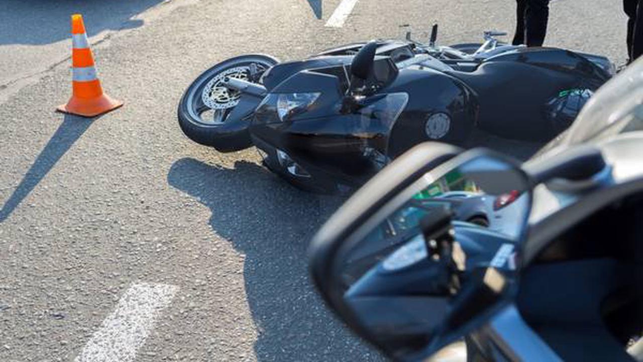 Lauterach, Bez. Bregenz: Verkehrsunfall zwischen PKW und Moped