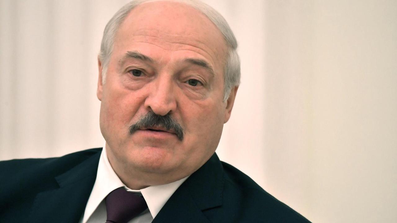 Президент Белоруссии Лукашенко проведет совещание по вопросам военной безопасности страны