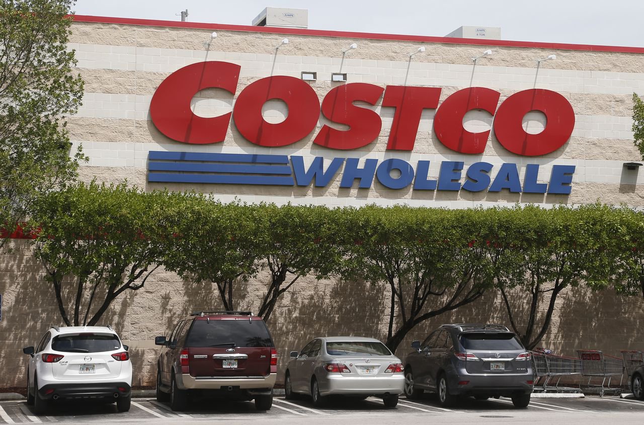 will costco be open monday july 5 2021