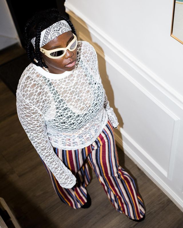  Singer Teni stuns fans as she shows off trimmed body in new photos