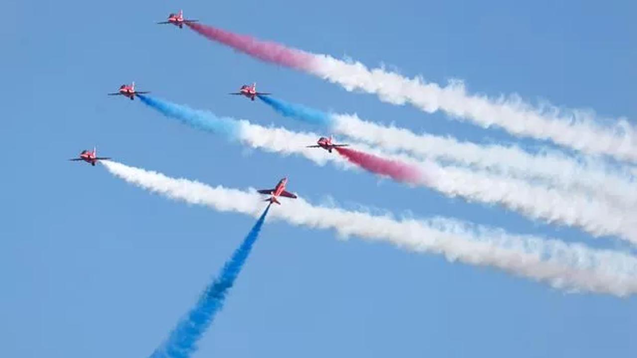 Red Arrows route and timings for Eastbourne Airshow display as jets to fly across Sussex