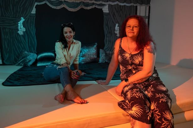 Swingers bar Within Temptation