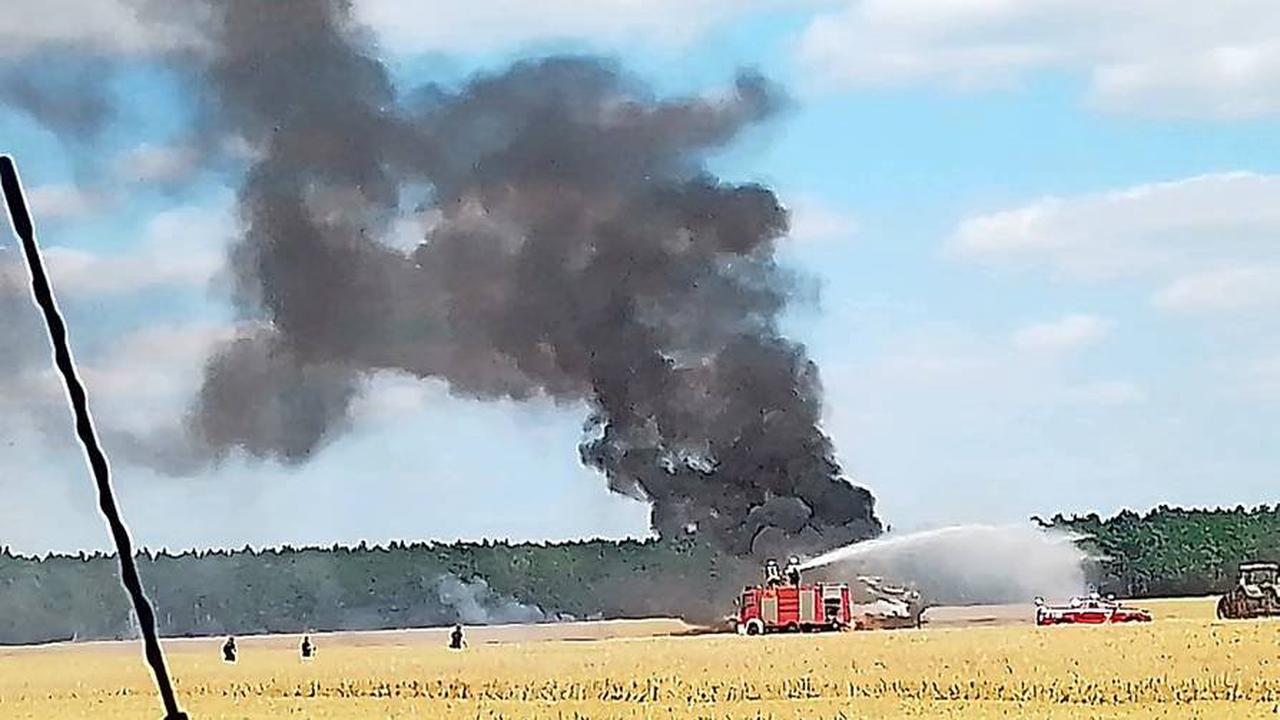 Feuerwehreinsatz in Gottow: Mähdrescher brennt