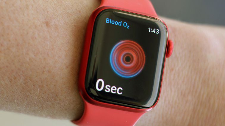 Đo nồng độ oxy trong m&aacute;u l&agrave; n&acirc;ng cấp lớn nhất của Apple Watch Series 6