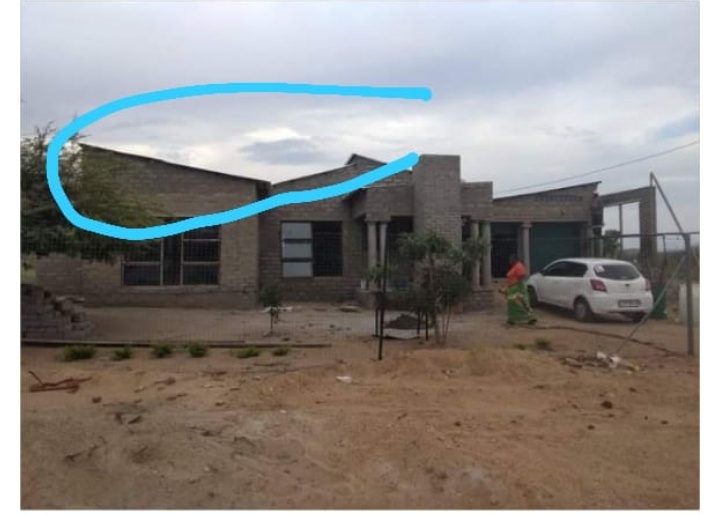 A rare roofing style in Limpopo caused a stir on social media see comments