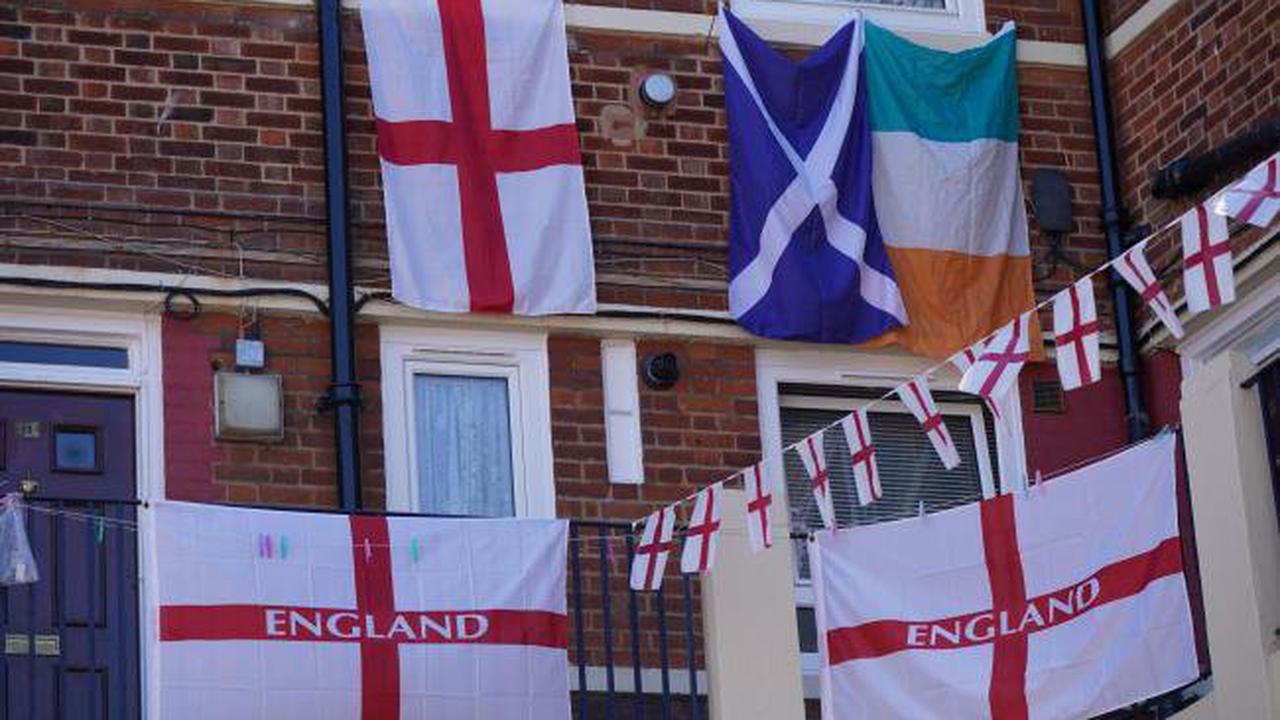 London Housing Estate Covered In England Flags Has Lone Saltire In Tribute To Scot Who Died Opera News