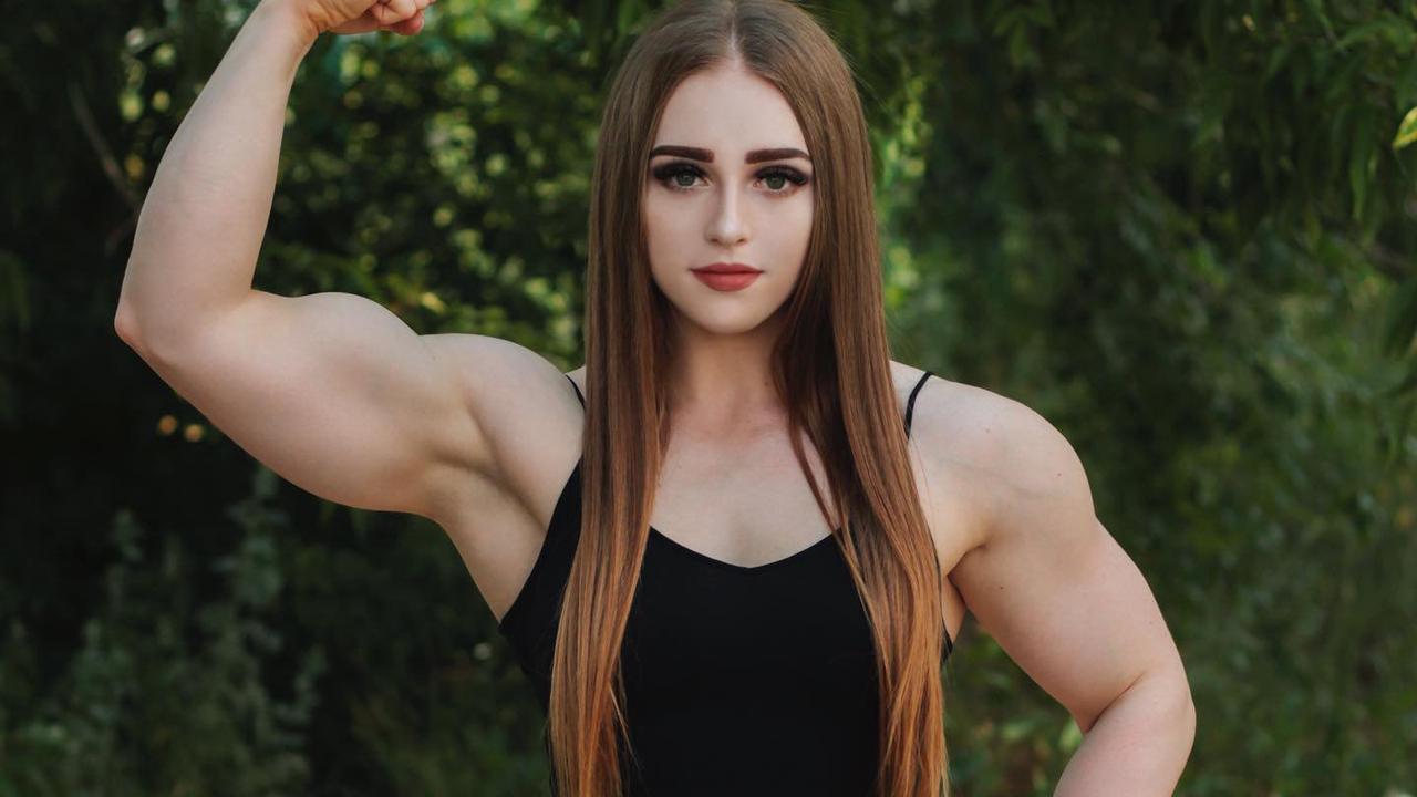 Powerlifting champ dubbed ‘Muscle Barbie’ reveals incredible transformation – you won’t believe what she looks like now