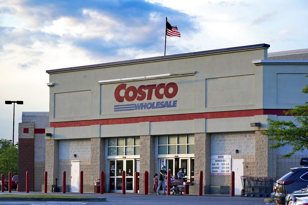 Costco pavillion center open on christmas day 2022