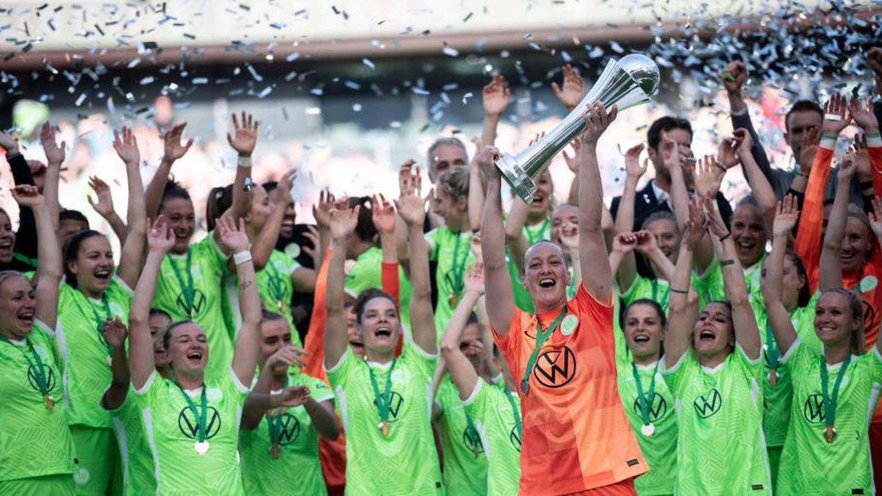 Frauenfußball Emotionaler Abschied von Schult aus Wolfsburg