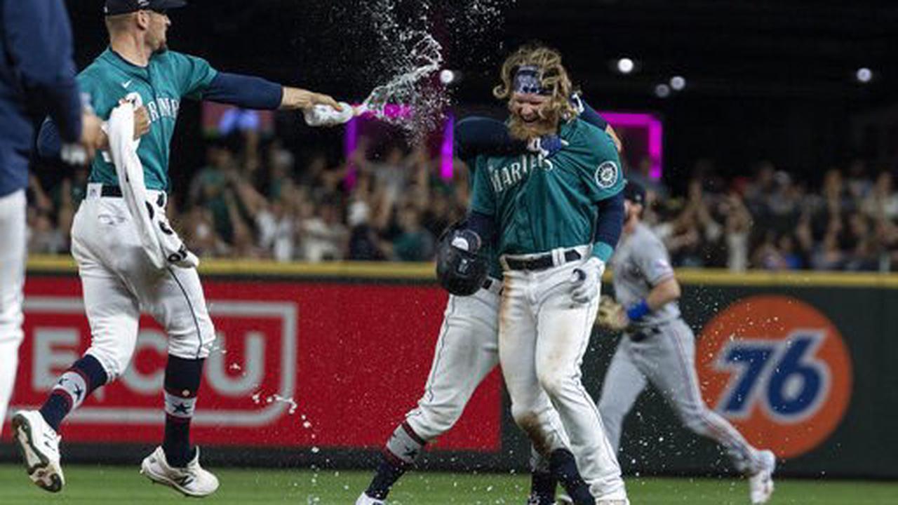 Mariners Win On Another Wild Pitch Again Against A S Opera News