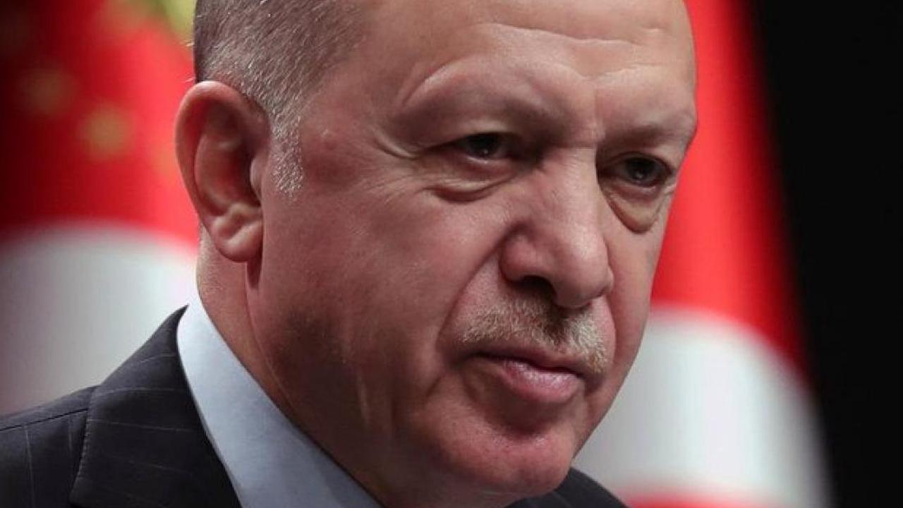 Wirtschaftsprobleme : Türkischer Präsident Erdogan tauscht Finanzminister aus