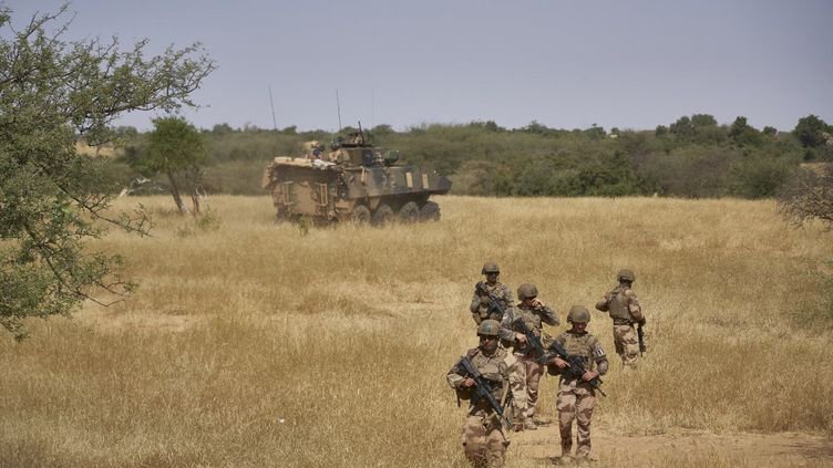 Burkina : l'armée française tue 40 jihadistes impliqués dans les attaques  au Bénin qui ont fait neuf morts - Opera News