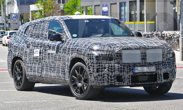 bmw x8 2021 preis x8 m innenraum der bmw x8 ruckt naher opera news