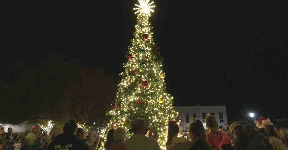 Denison Christmas Lights 2022 Denison's 2021 Christmas Parade Kicks Off Holiday Season - Opera News