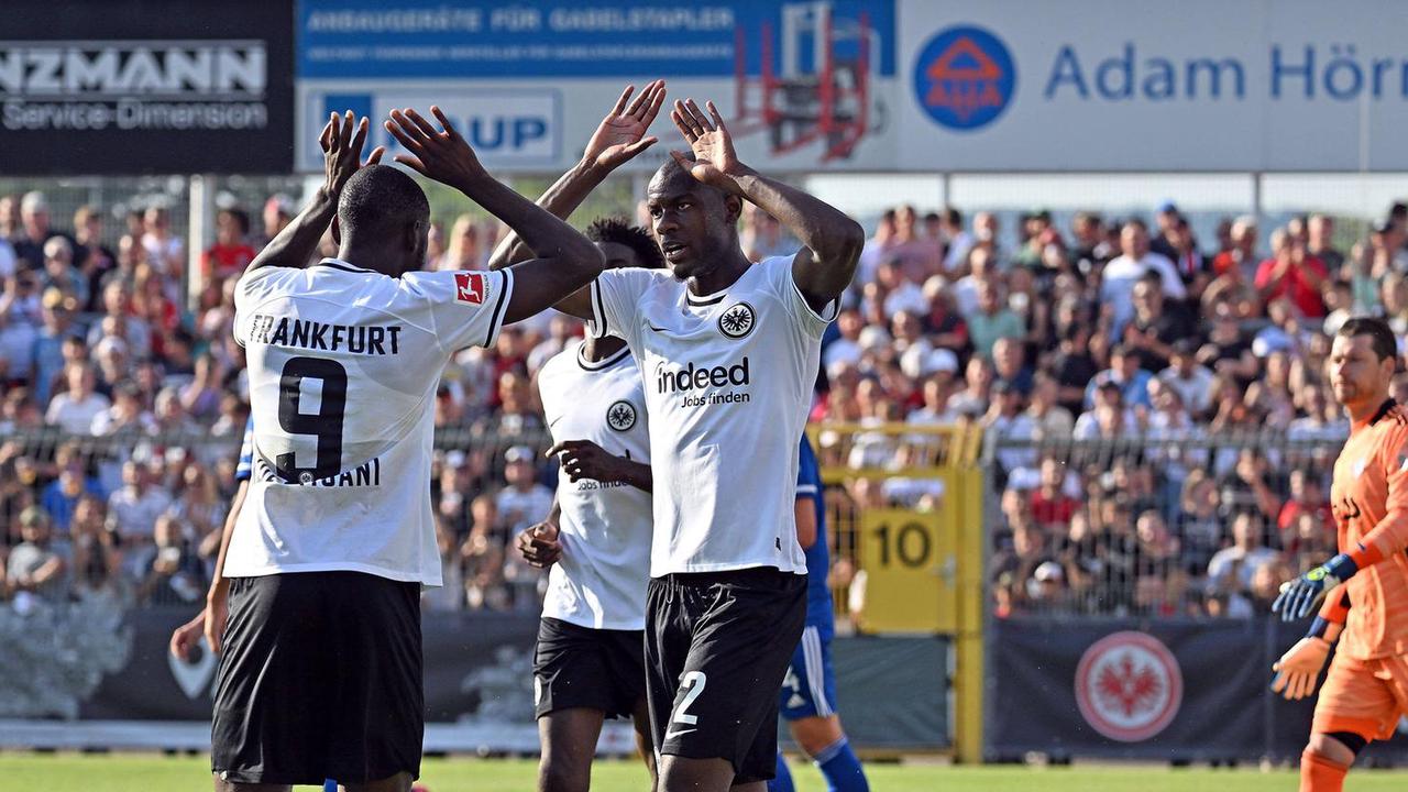 N'Dicka trifft Eintracht Frankfurt gewinnt auch zweiten Test