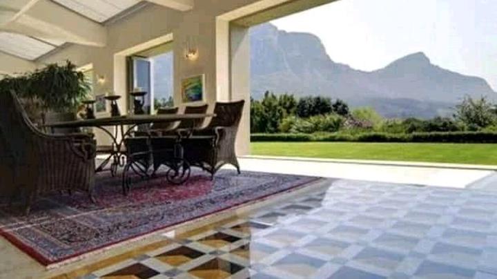 OPINION: Motsepe's House Is Very Beautiful Take A Look At Inside And Outside His Luxurious Mansion