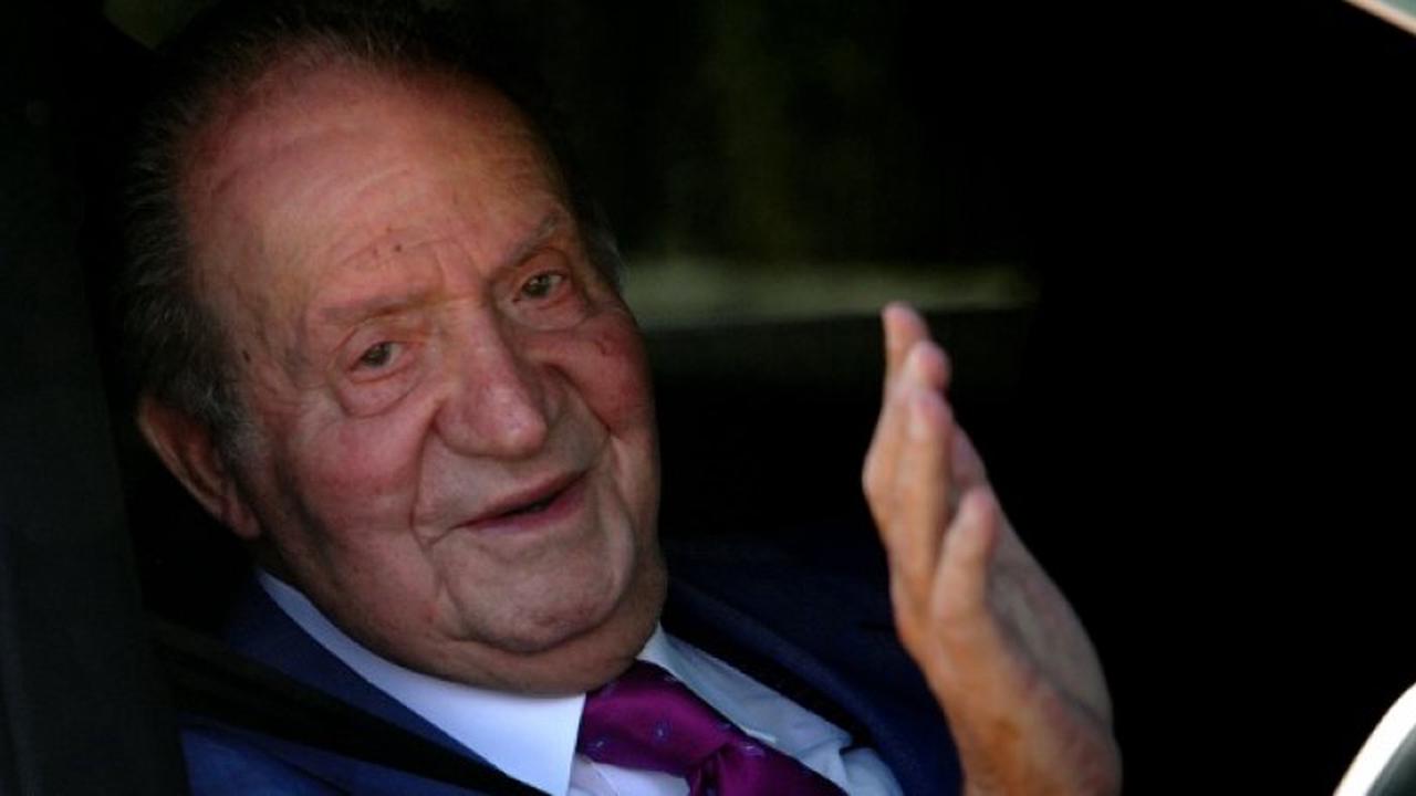 Espagne: Juan Carlos voit son fils Felipe VI, au terme d'une visite polémique