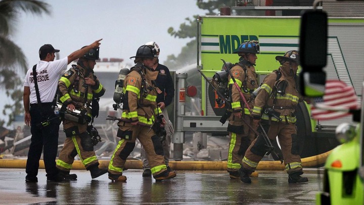 Miami building collapses, leaves 3 dead and 99 people unaccounted for (Photos)