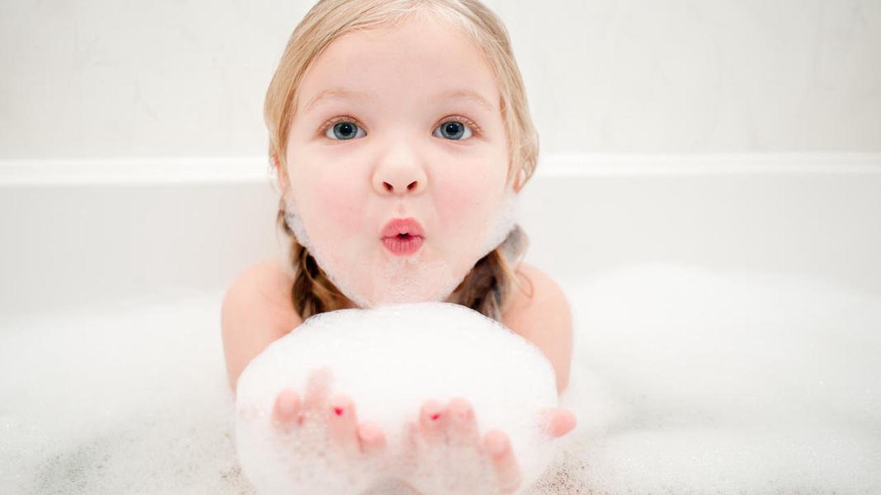 Öko-Test prüft Badezusätze für Kinder: Einer säuft richtig ab