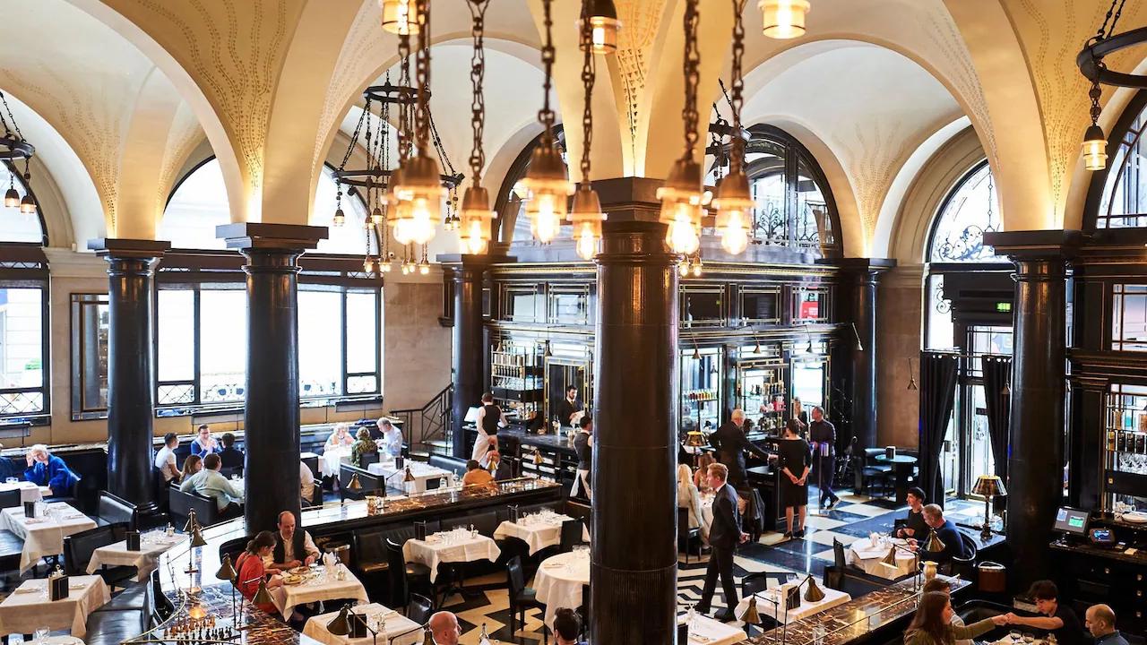 Owner of the Wolseley, restaurant to the rich and famous, pushed into administration